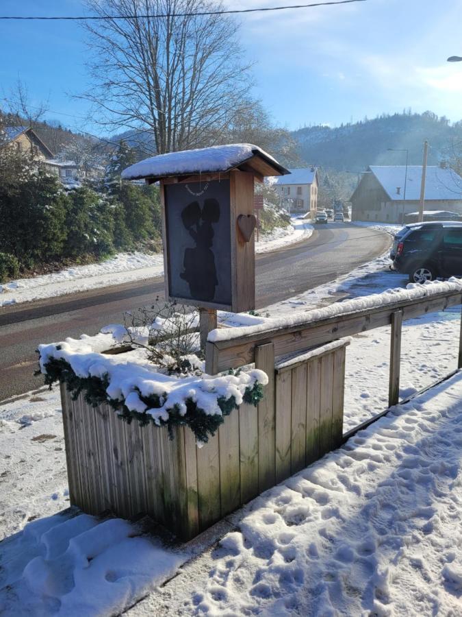 Les Jolis Coeurs Hotel Thiefosse Exterior photo